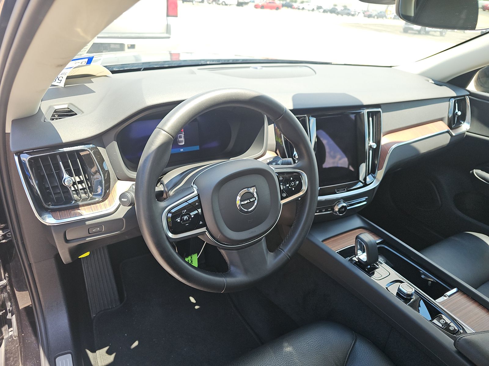 2024 Volvo S60 B5 Plus FWD