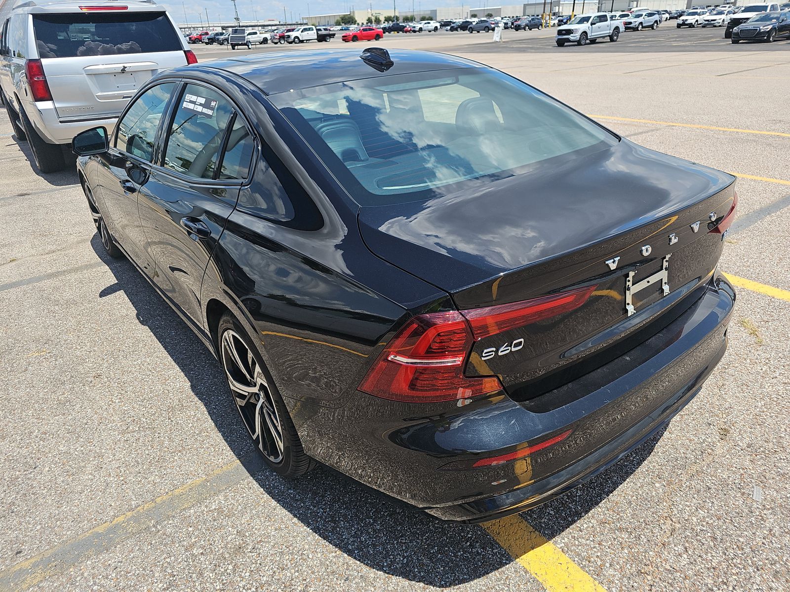 2024 Volvo S60 B5 Plus FWD