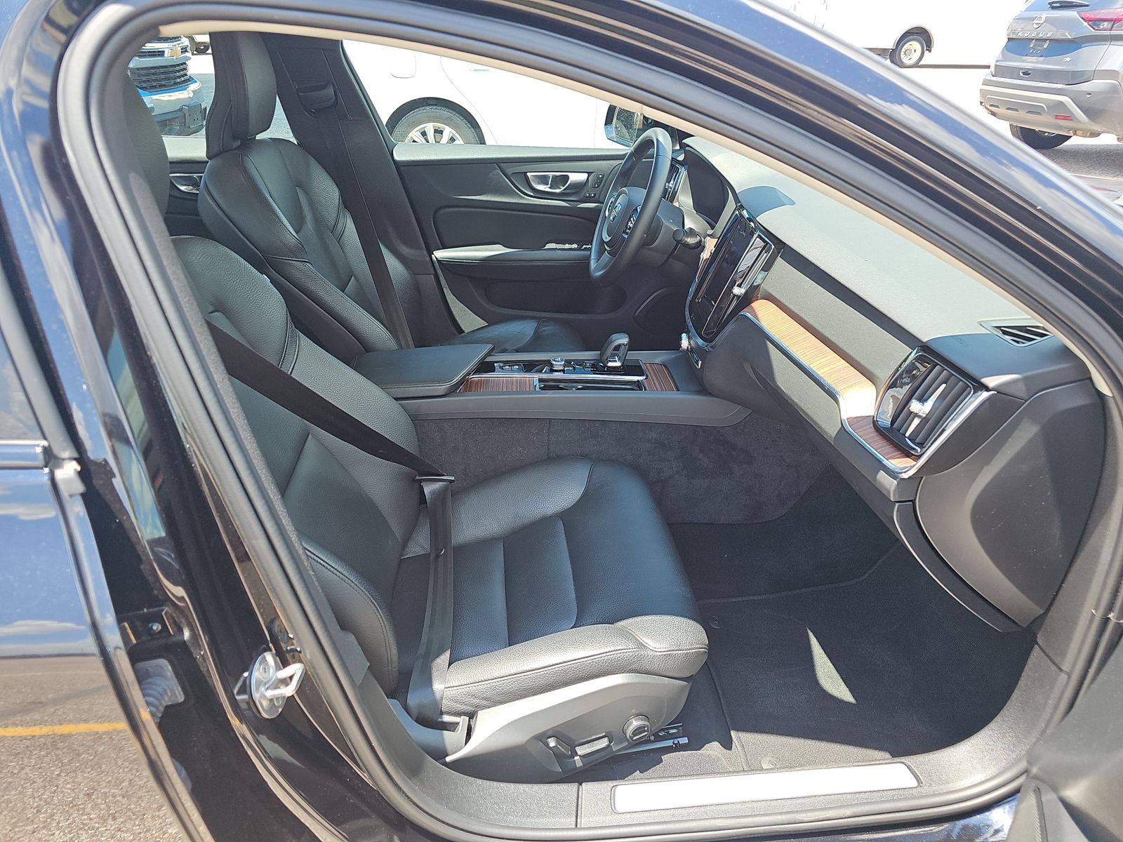 2024 Volvo S60 B5 Plus FWD