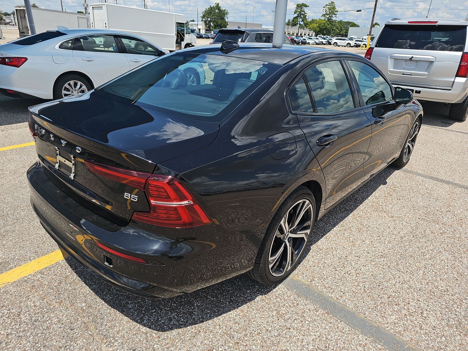 2024 Volvo S60 B5 Plus FWD
