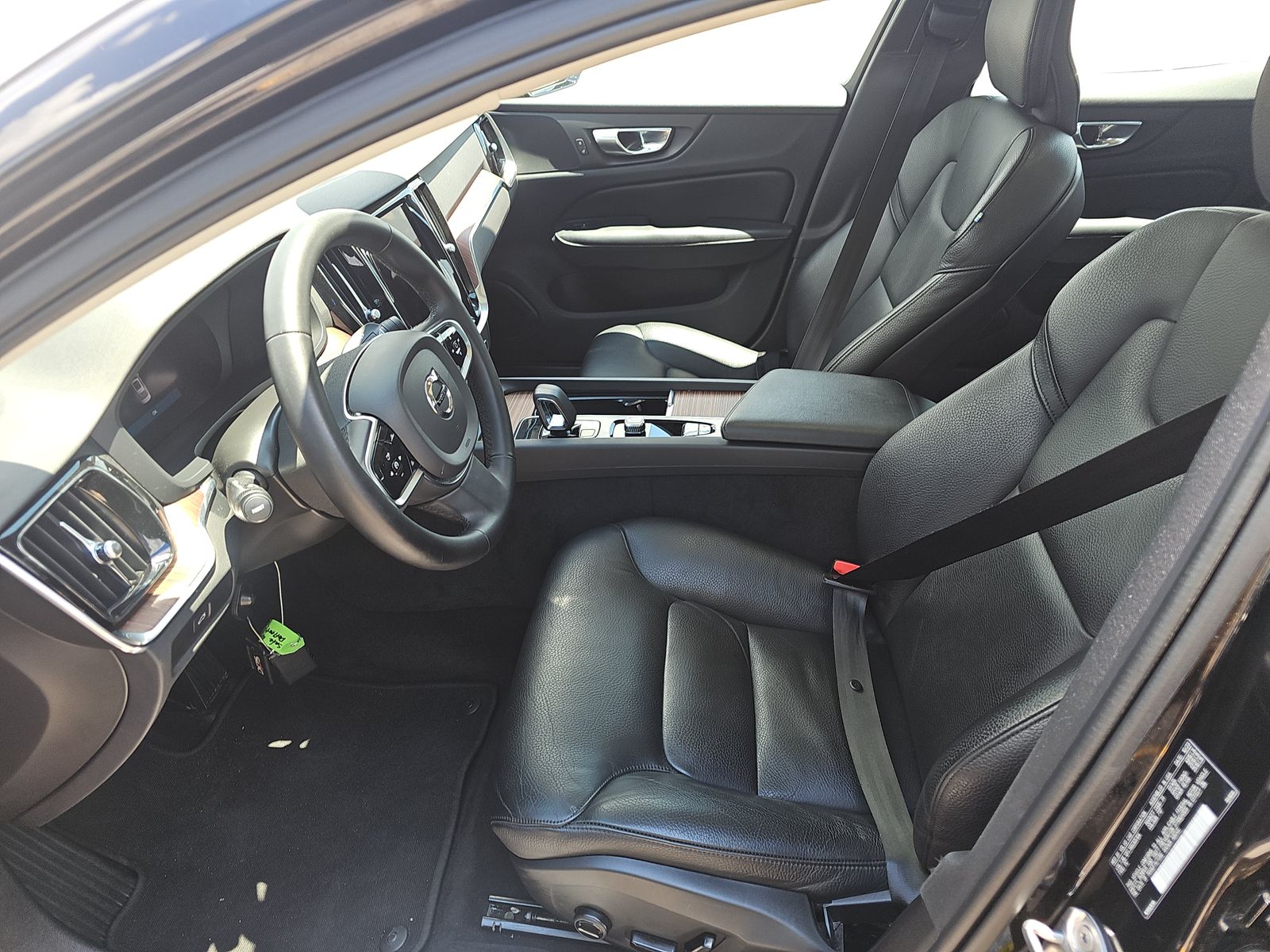 2024 Volvo S60 B5 Plus FWD