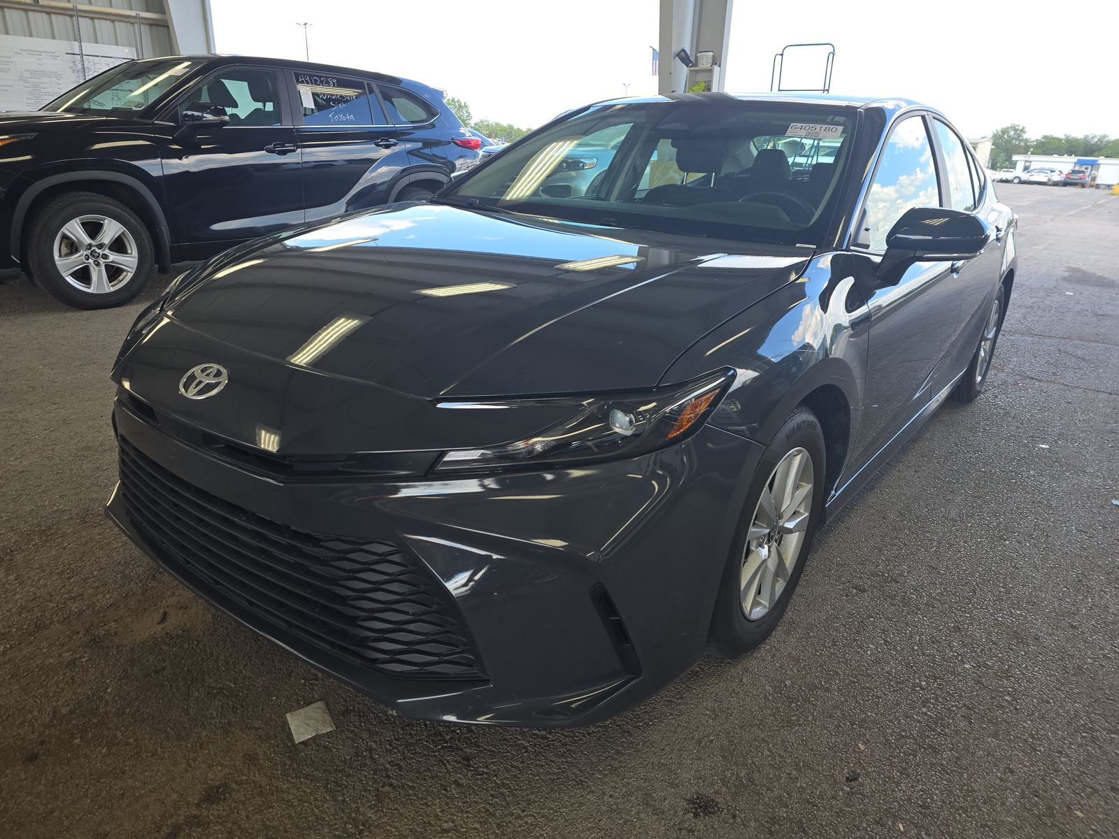2025 Toyota Camry LE FWD