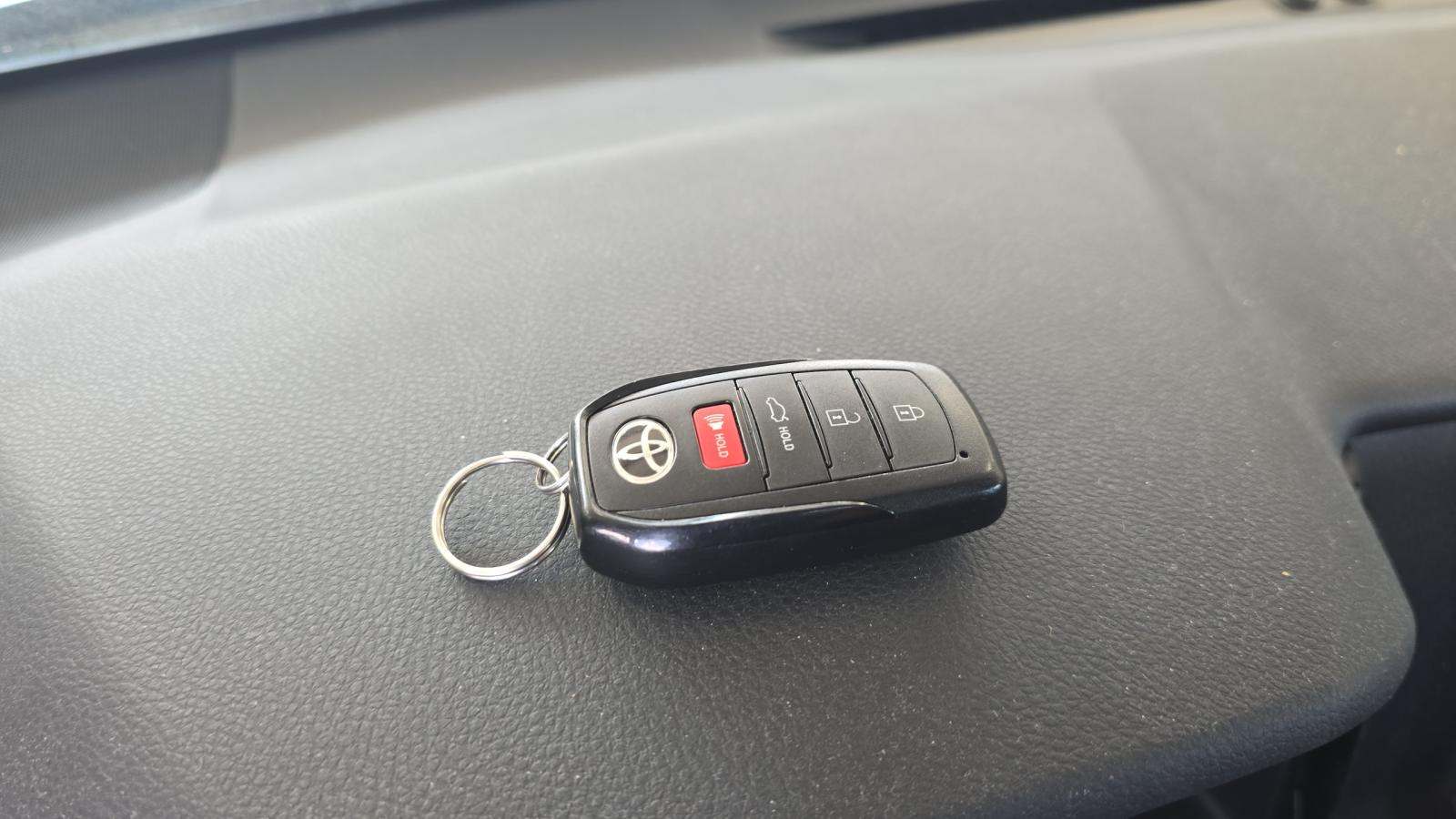 2025 Toyota Camry LE FWD