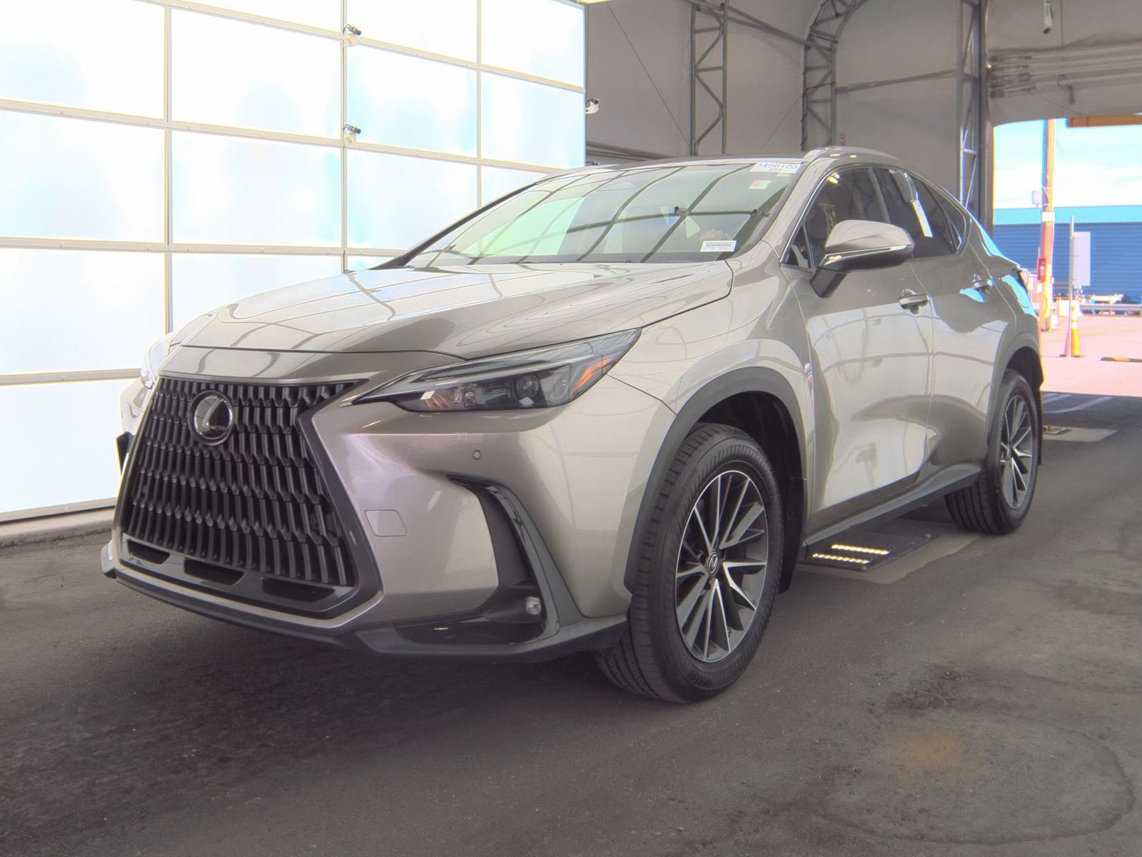 Samochody z USA Lexus NX