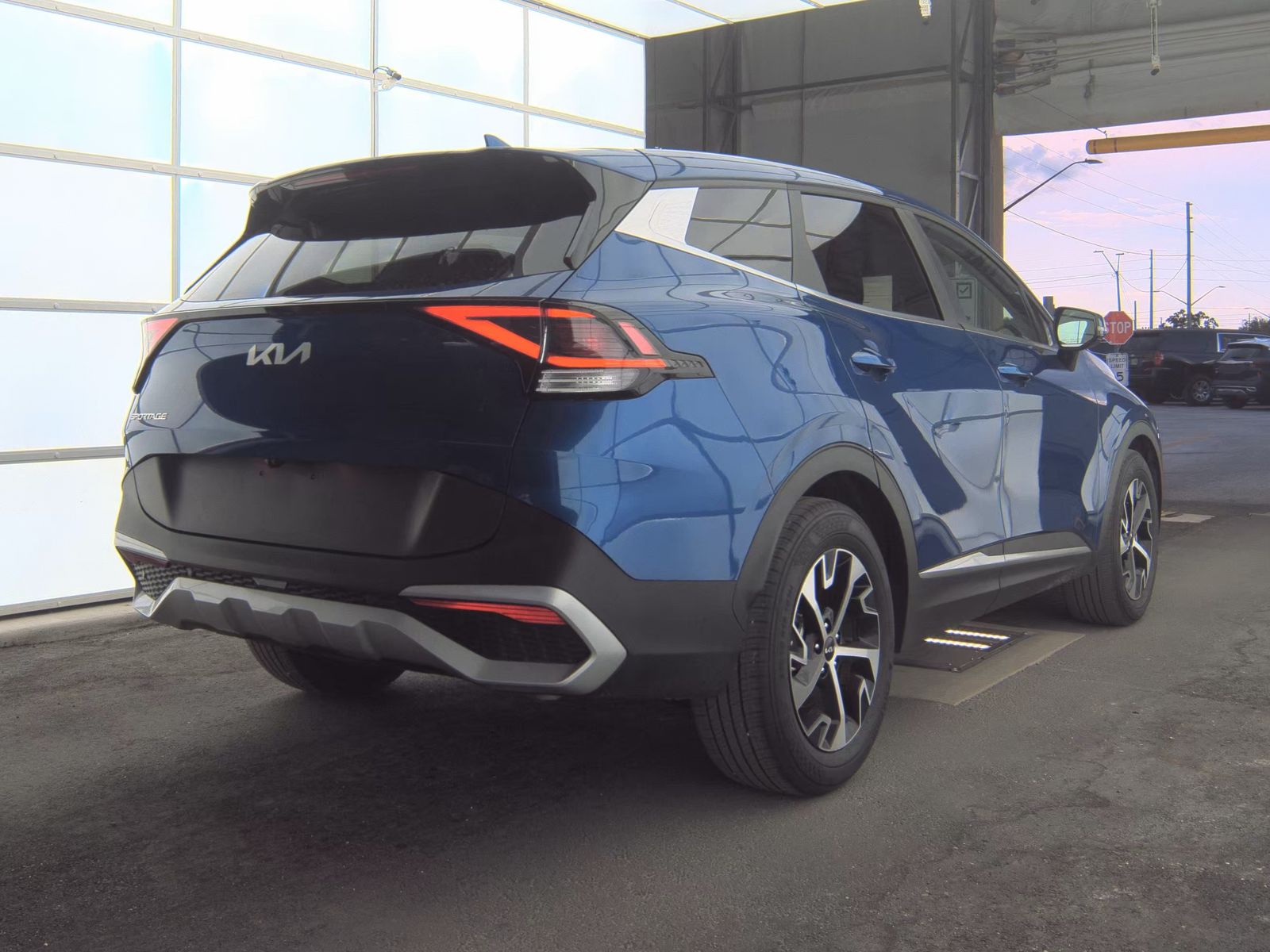 2025 Kia Sportage EX FWD