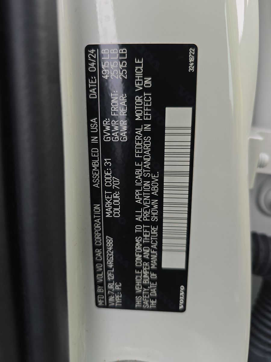 2024 Volvo S60 B5 Plus FWD