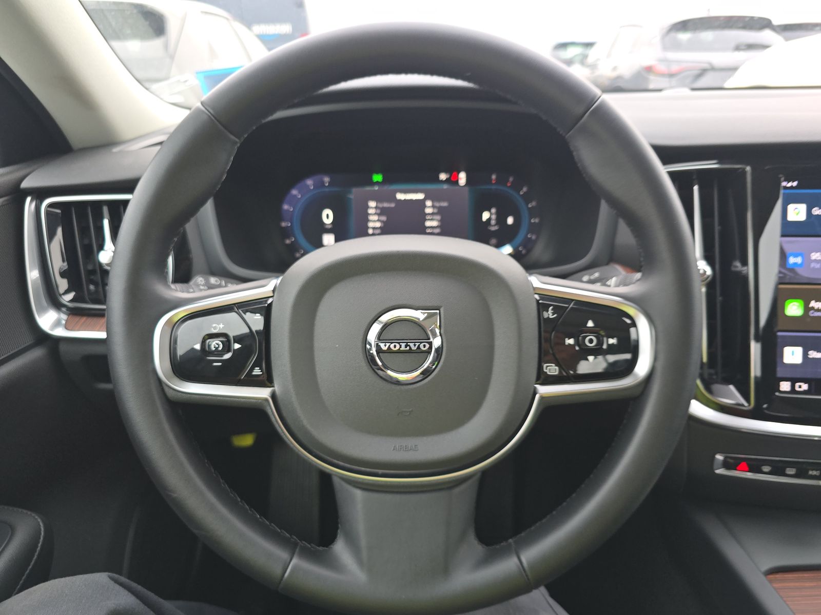2024 Volvo S60 B5 Plus FWD