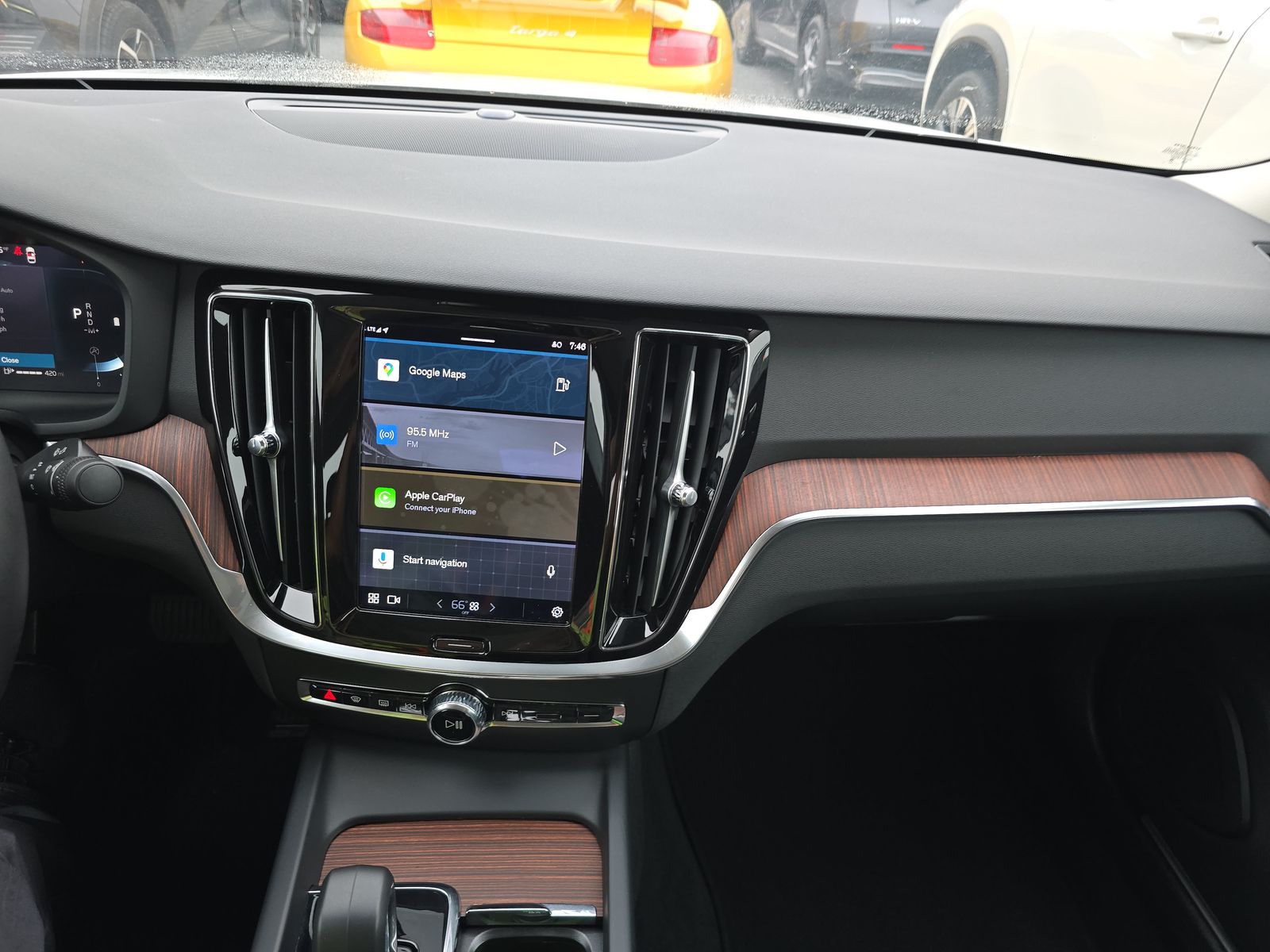2024 Volvo S60 B5 Plus FWD