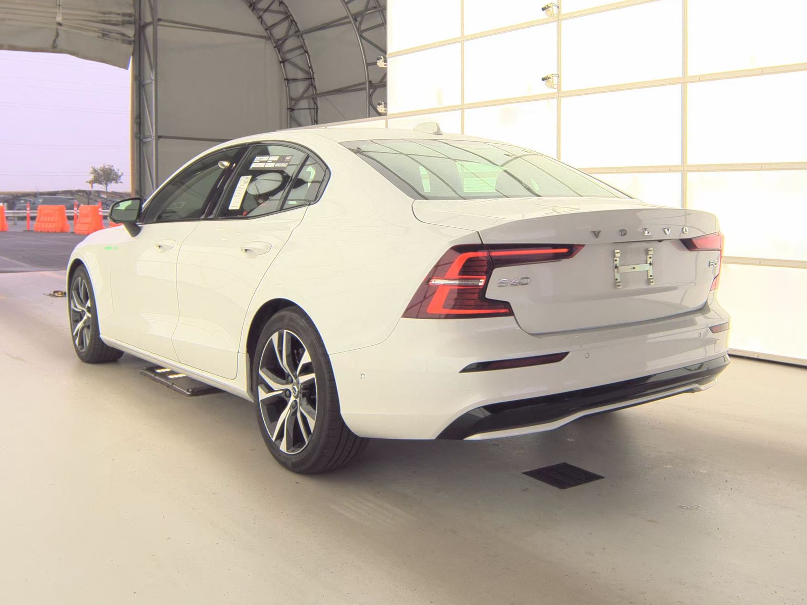 2024 Volvo S60 B5 Plus FWD