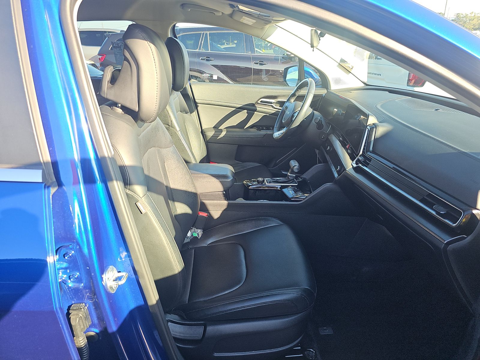 2025 Kia Sportage EX FWD