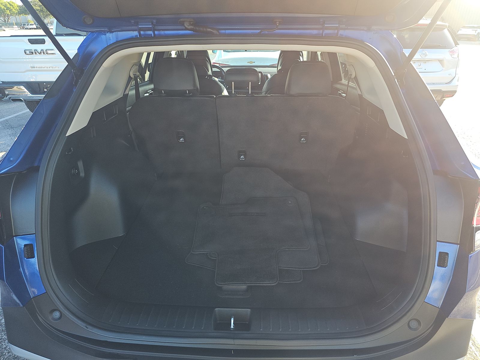 2025 Kia Sportage EX FWD