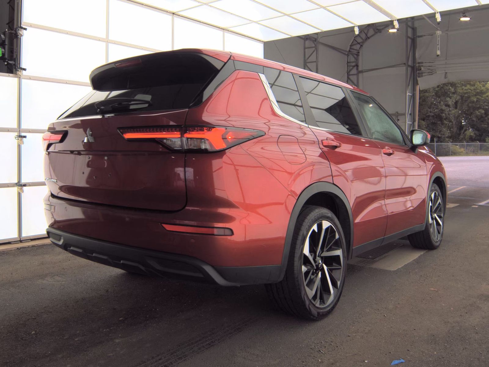 2022 Mitsubishi Outlander ES FWD