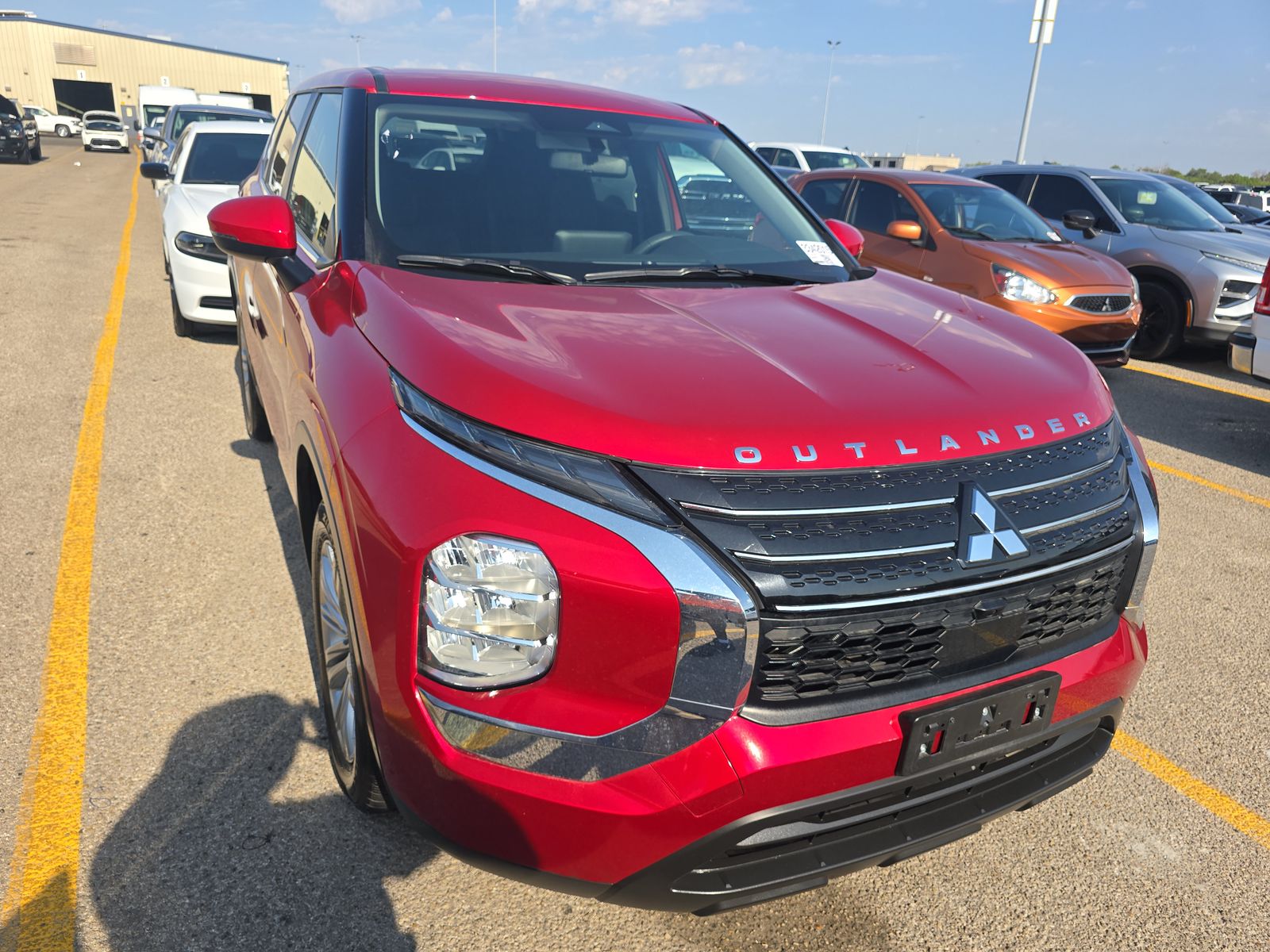 2024 Mitsubishi Outlander ES FWD