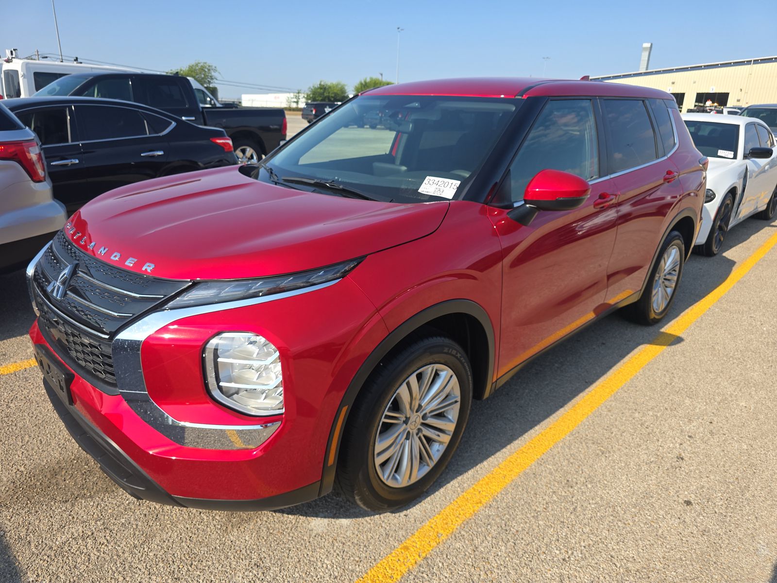 2024 Mitsubishi Outlander ES FWD