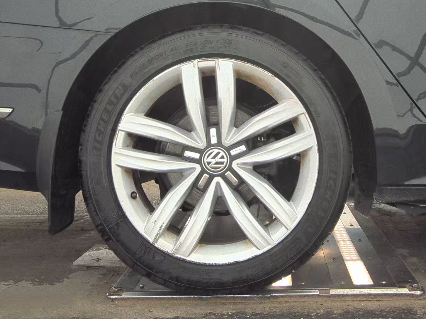 2017 Volkswagen Passat 3.6L SEL Premium FWD