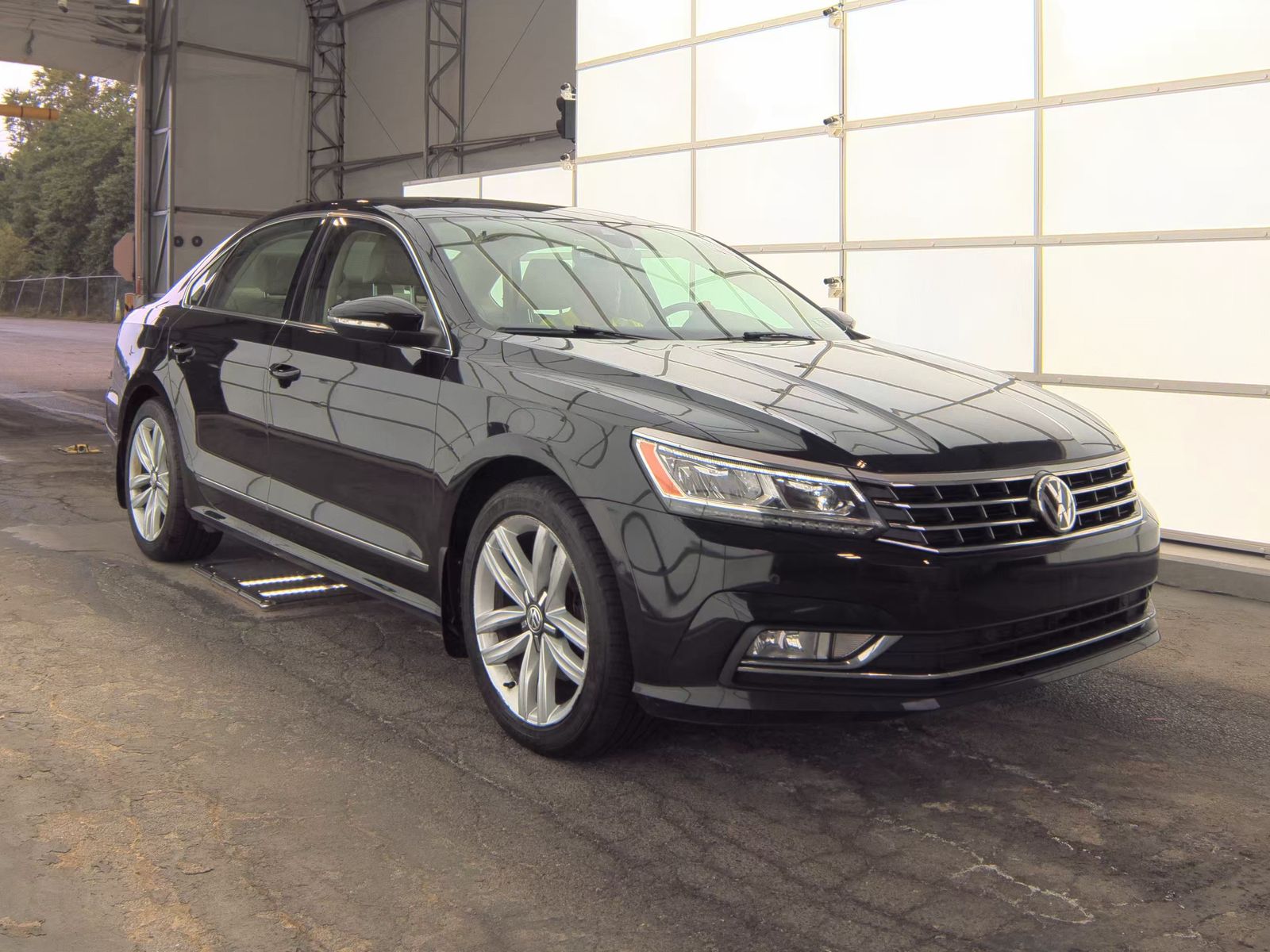 2017 Volkswagen Passat 3.6L SEL Premium FWD