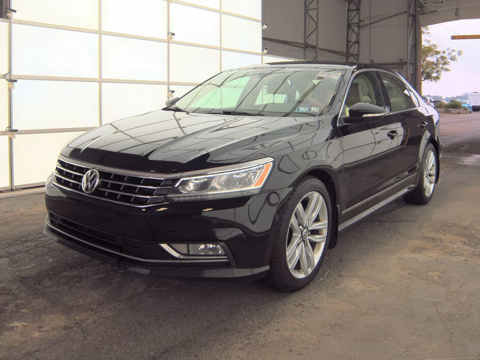 2017 Volkswagen Passat 3.6L SEL Premium FWD