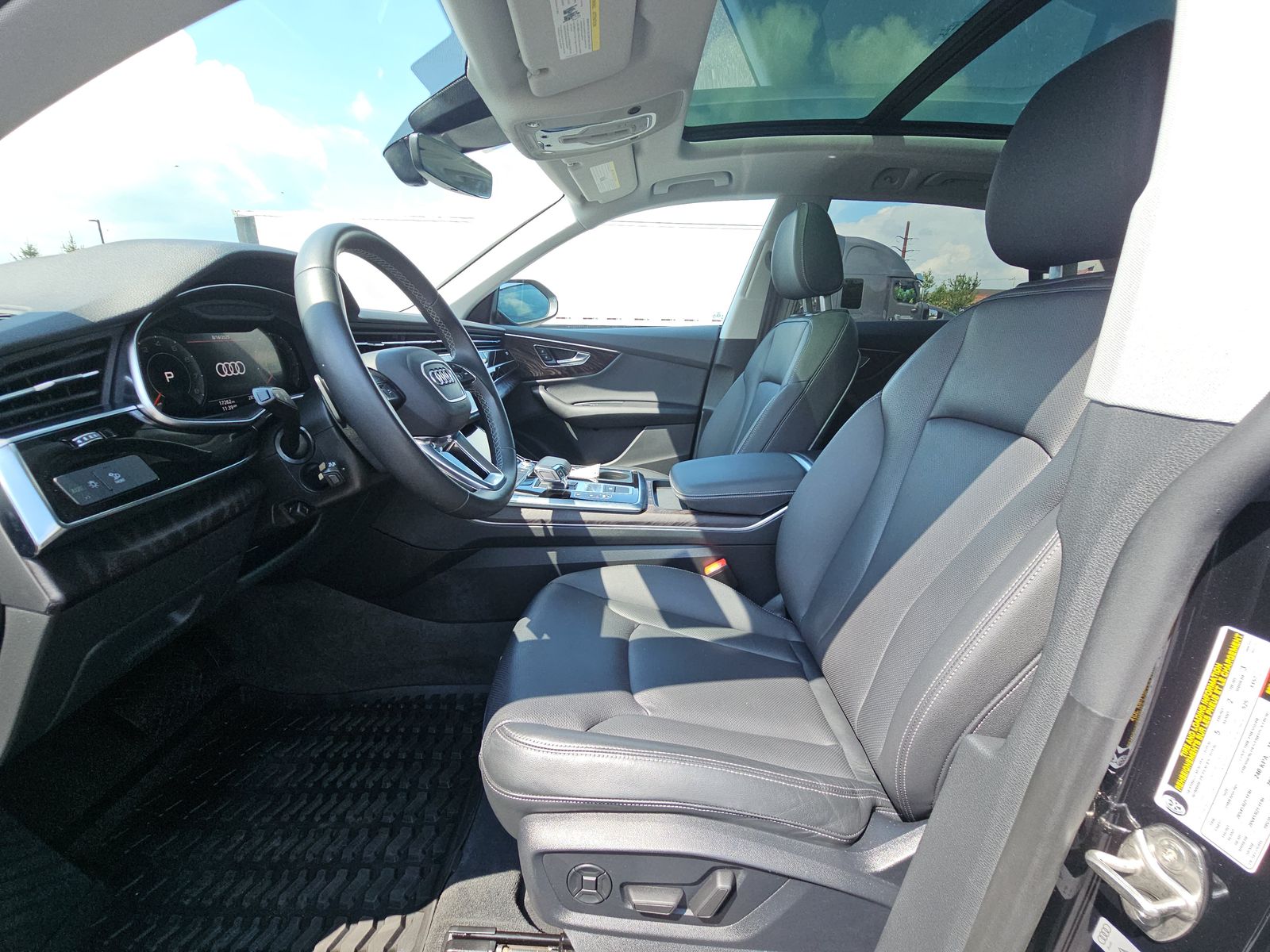 2022 Audi Q8 Premium Plus AWD
