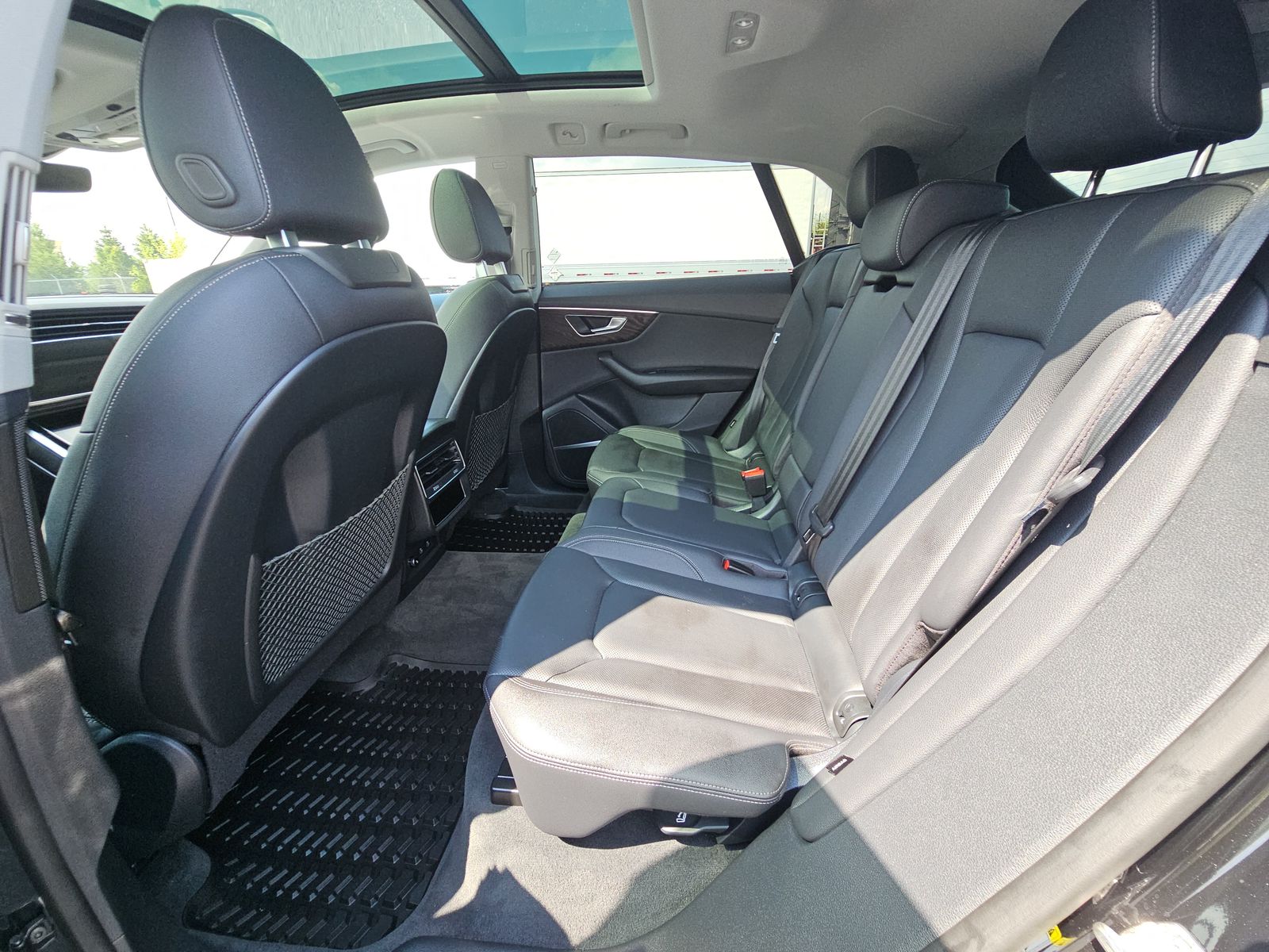 2022 Audi Q8 Premium Plus AWD
