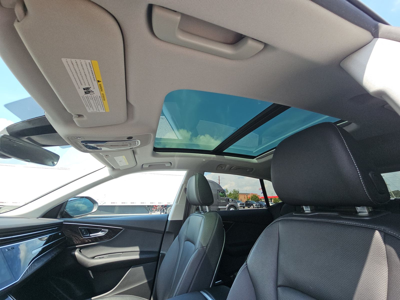 2022 Audi Q8 Premium Plus AWD