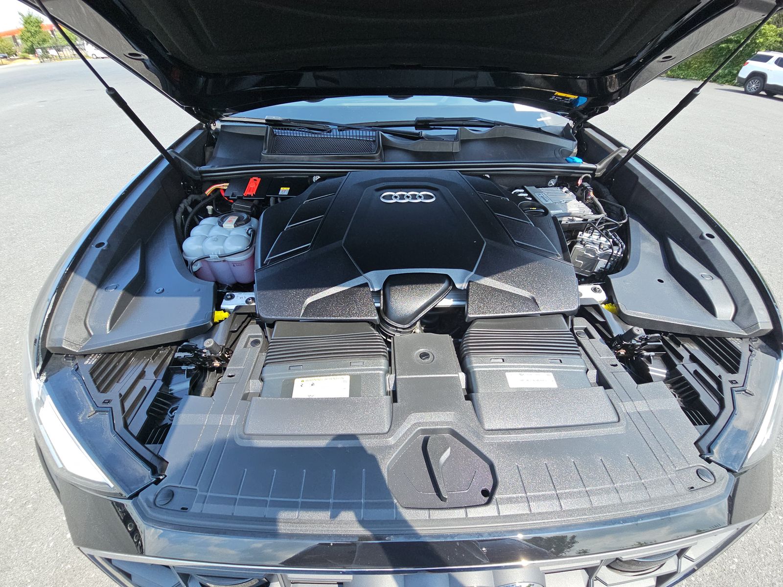2022 Audi Q8 Premium Plus AWD
