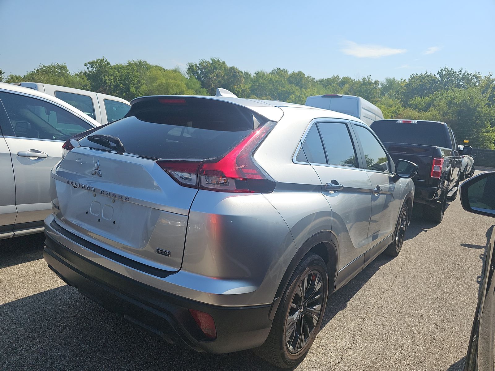 2022 Mitsubishi Eclipse Cross LE FWD