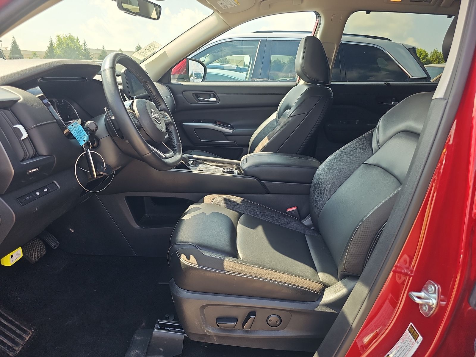 2023 Nissan Pathfinder SL AWD