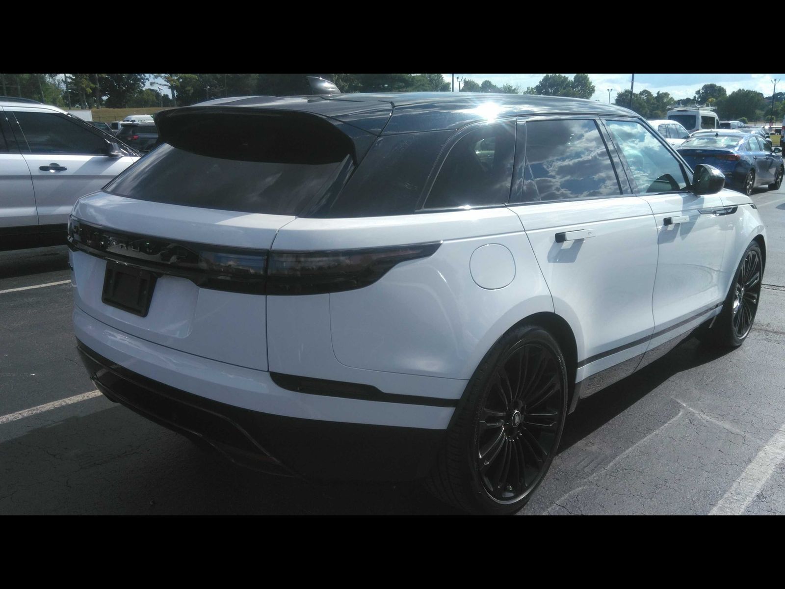 2024 Land Rover Range Rover Velar Dynamic SE AWD