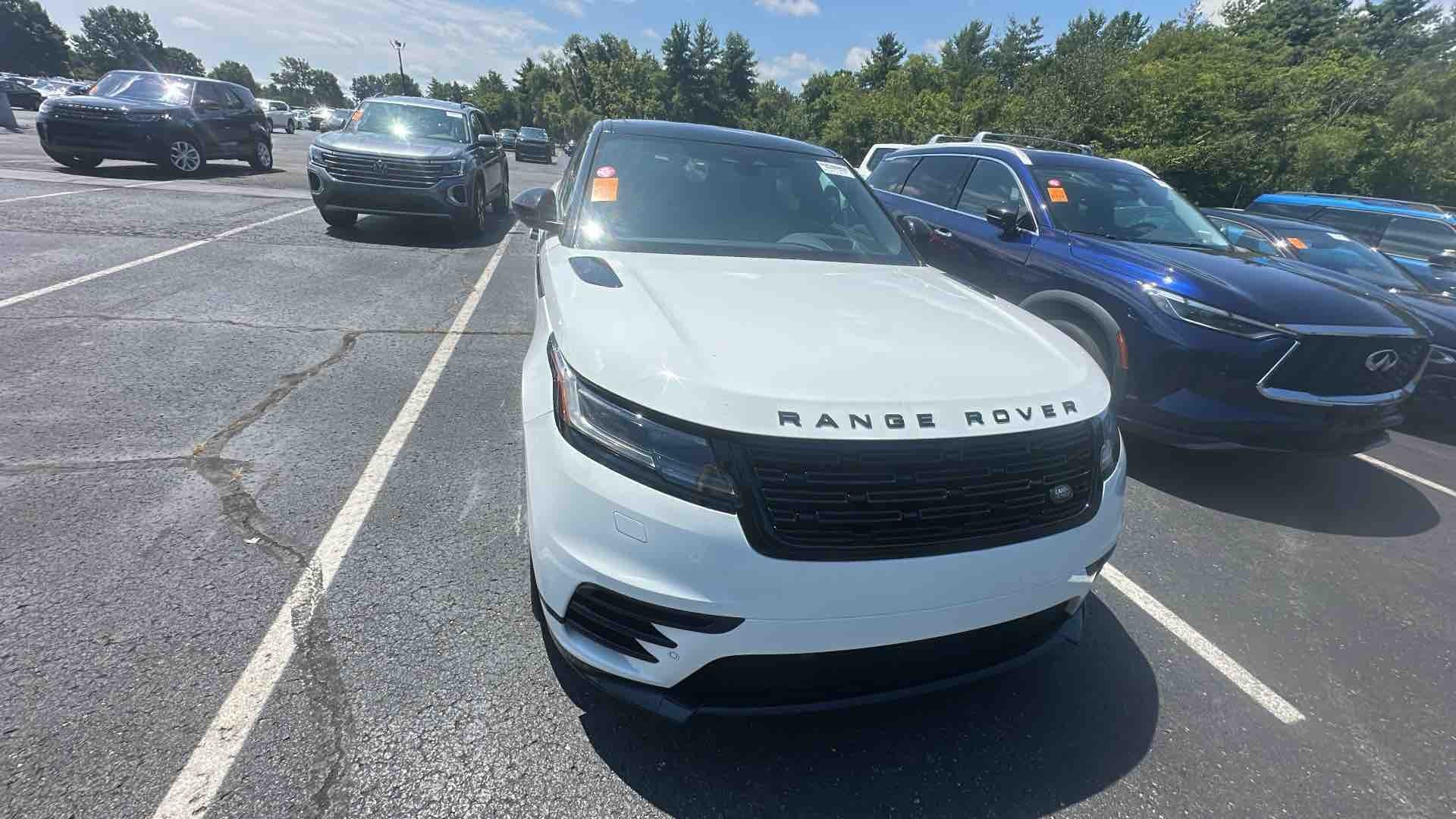2024 Land Rover Range Rover Velar Dynamic SE AWD