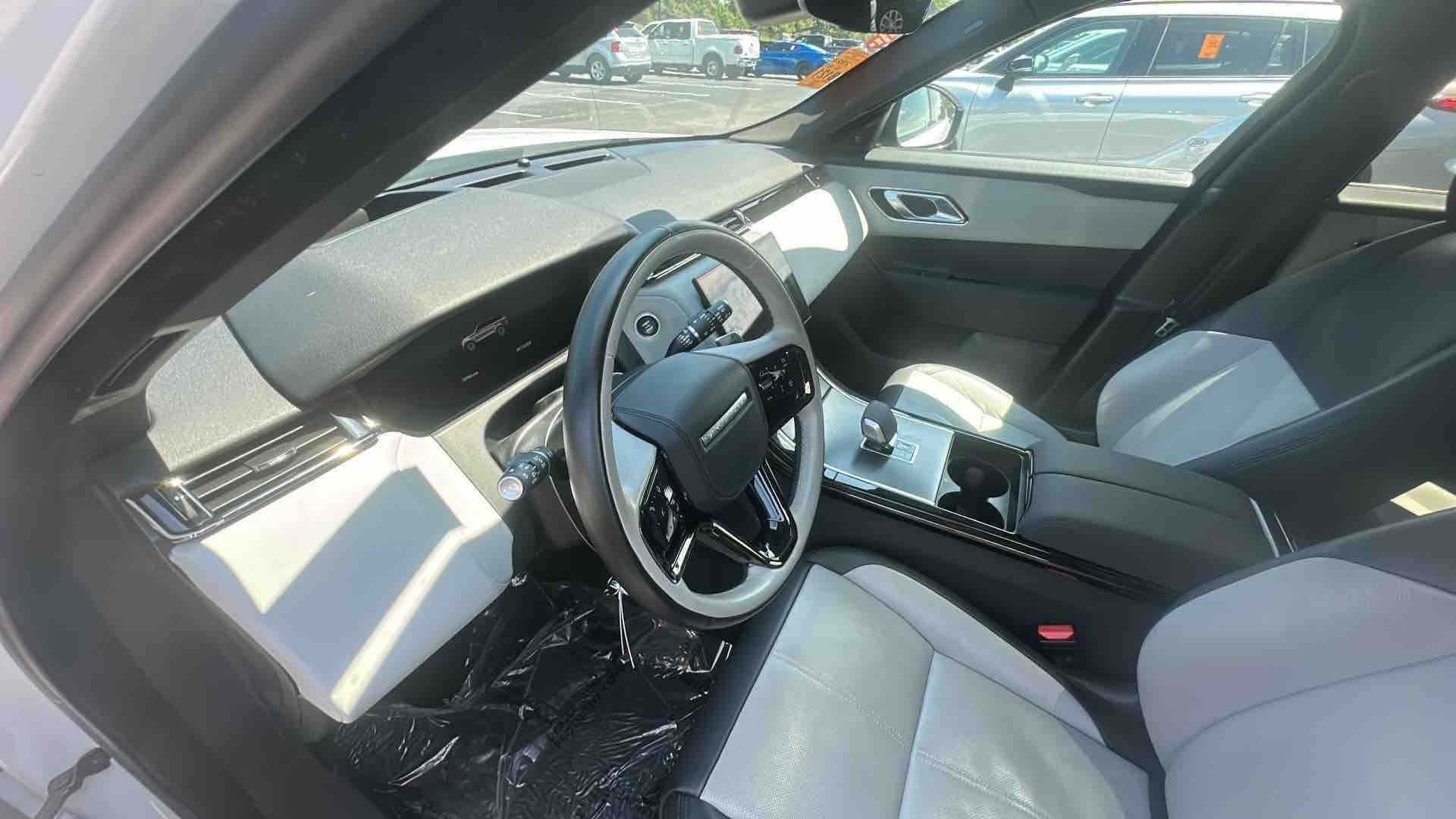 2024 Land Rover Range Rover Velar Dynamic SE AWD