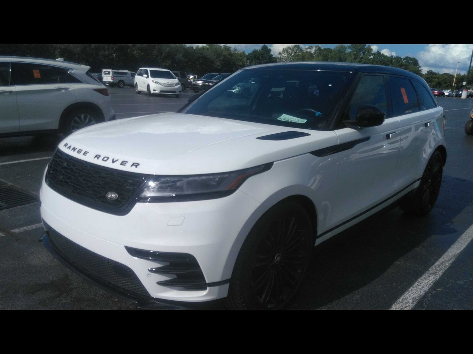 2024 Land Rover Range Rover Velar Dynamic SE AWD