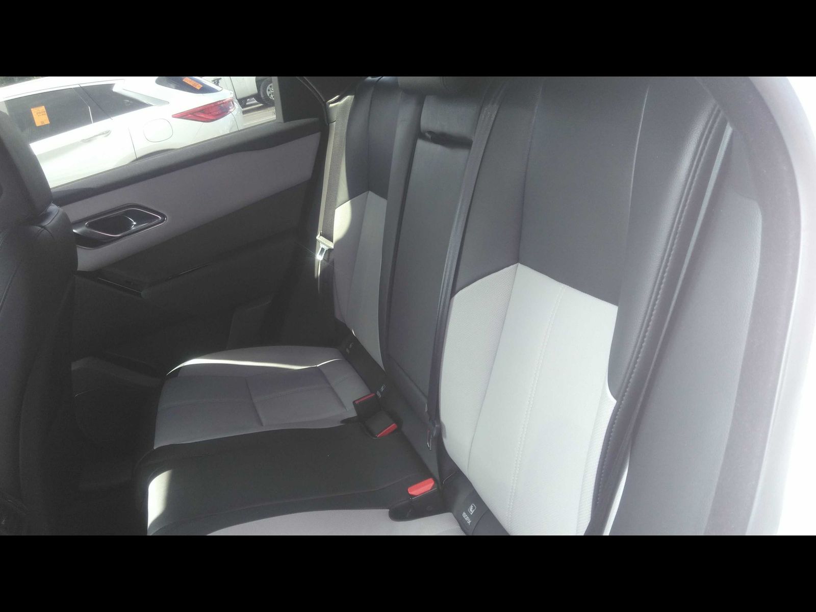 2024 Land Rover Range Rover Velar Dynamic SE AWD