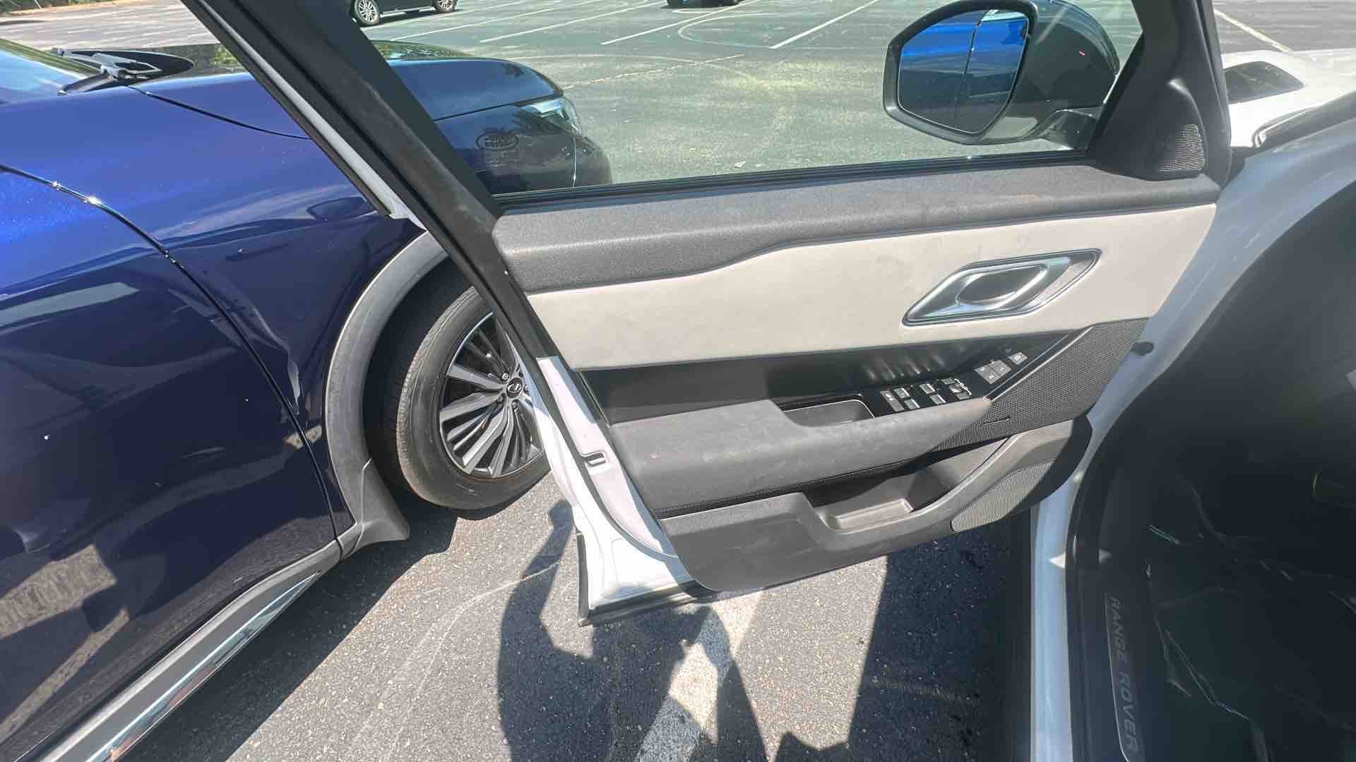 2024 Land Rover Range Rover Velar Dynamic SE AWD