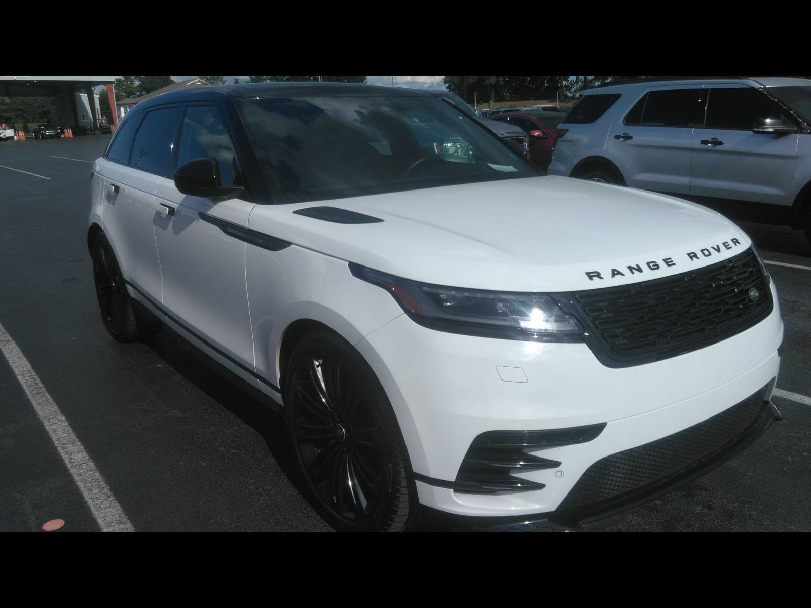 2024 Land Rover Range Rover Velar Dynamic SE AWD