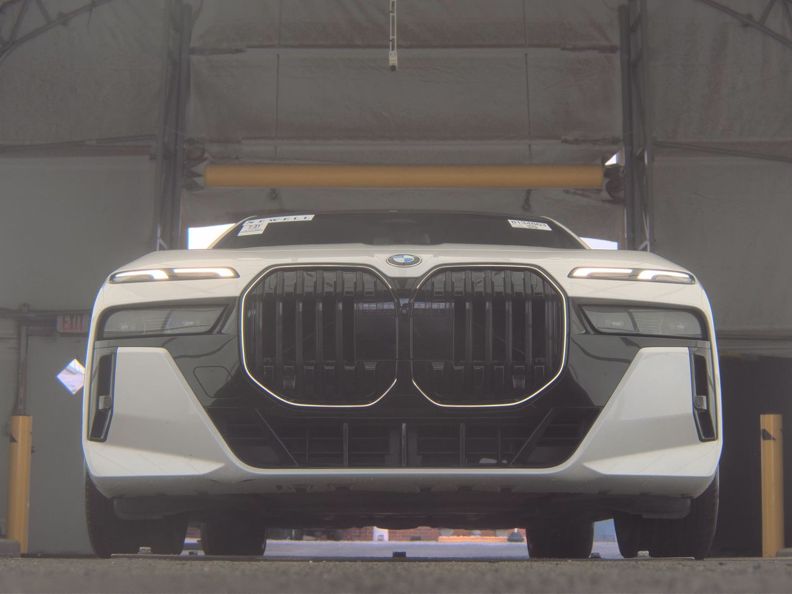 2025 BMW 7 Series 760i xDrive AWD