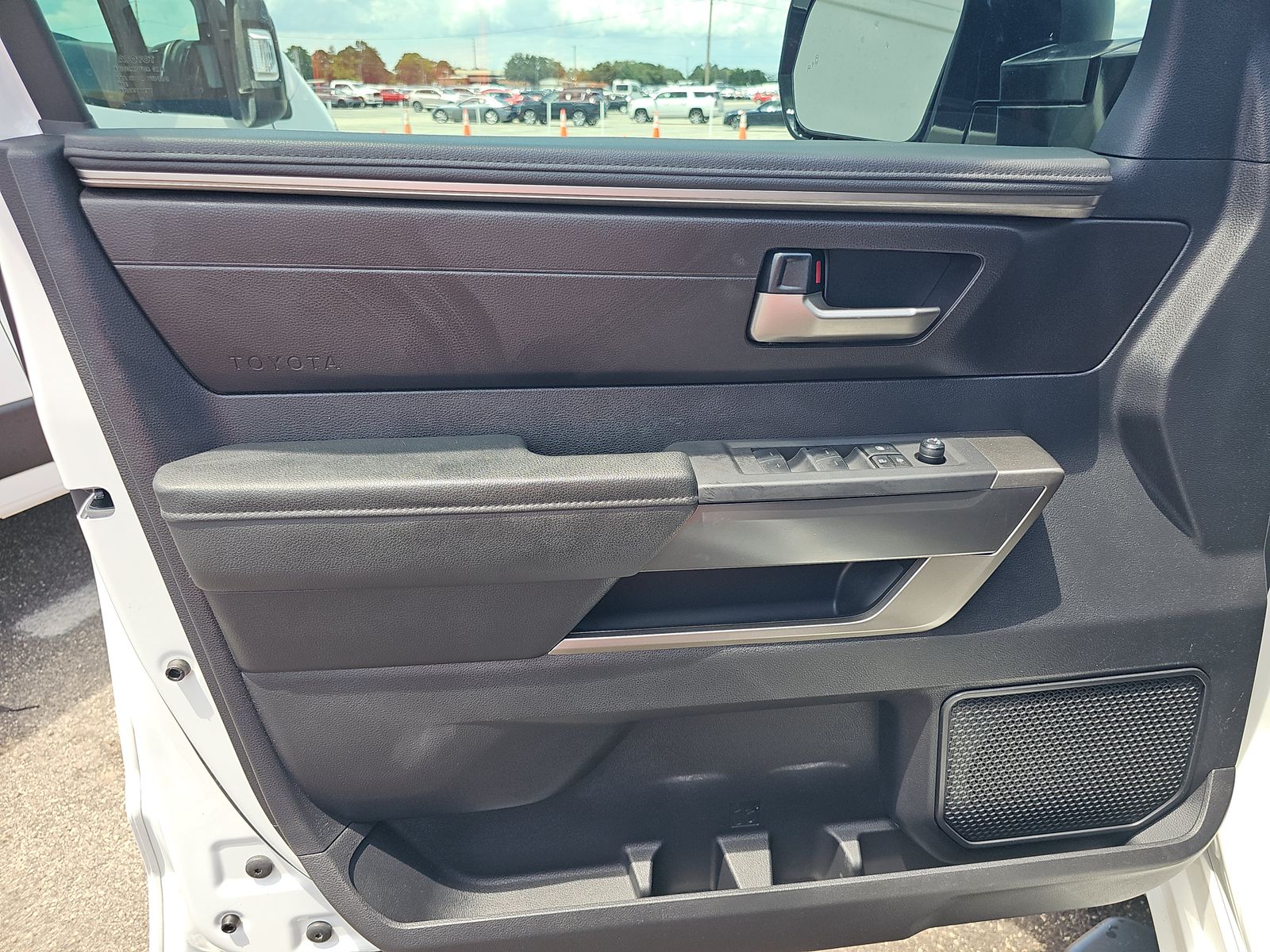 2022 Toyota Tundra SR5 AWD