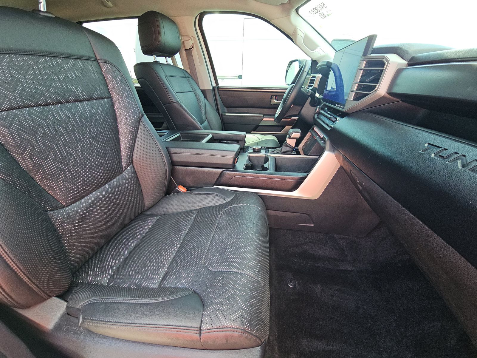 2022 Toyota Tundra SR5 AWD