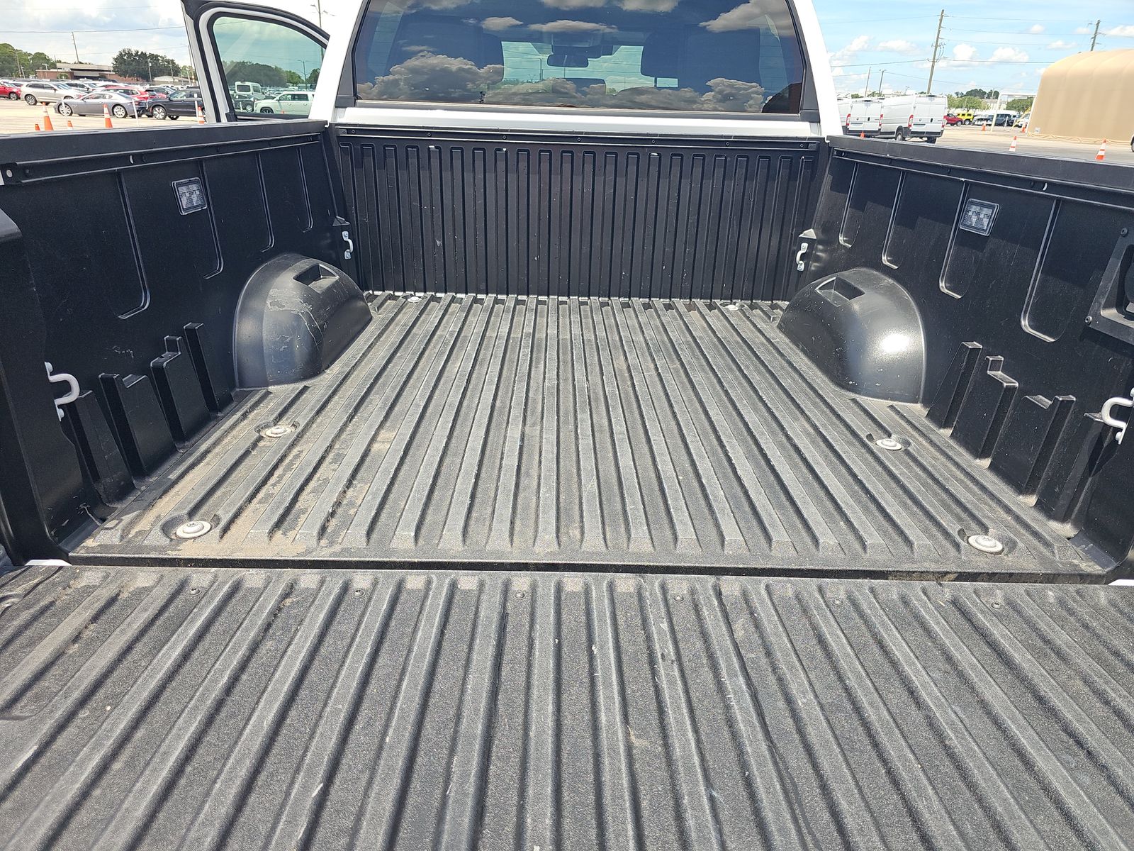 2022 Toyota Tundra SR5 AWD