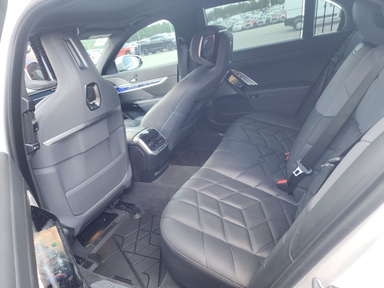 2025 BMW 7 Series 760i xDrive AWD