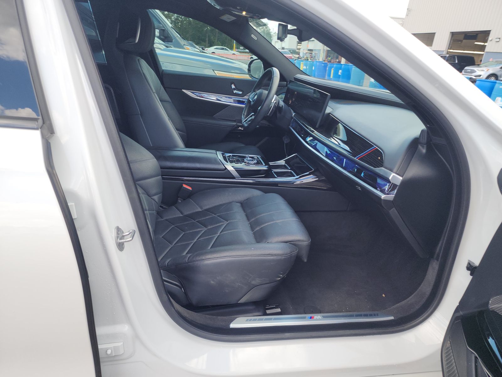 2025 BMW 7 Series 760i xDrive AWD