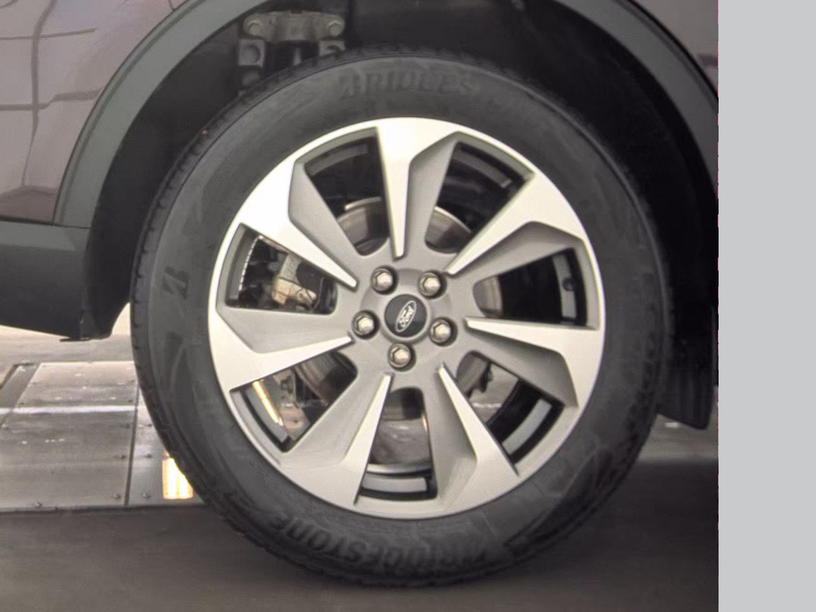 2023 Ford Escape Hybrid Platinum FWD