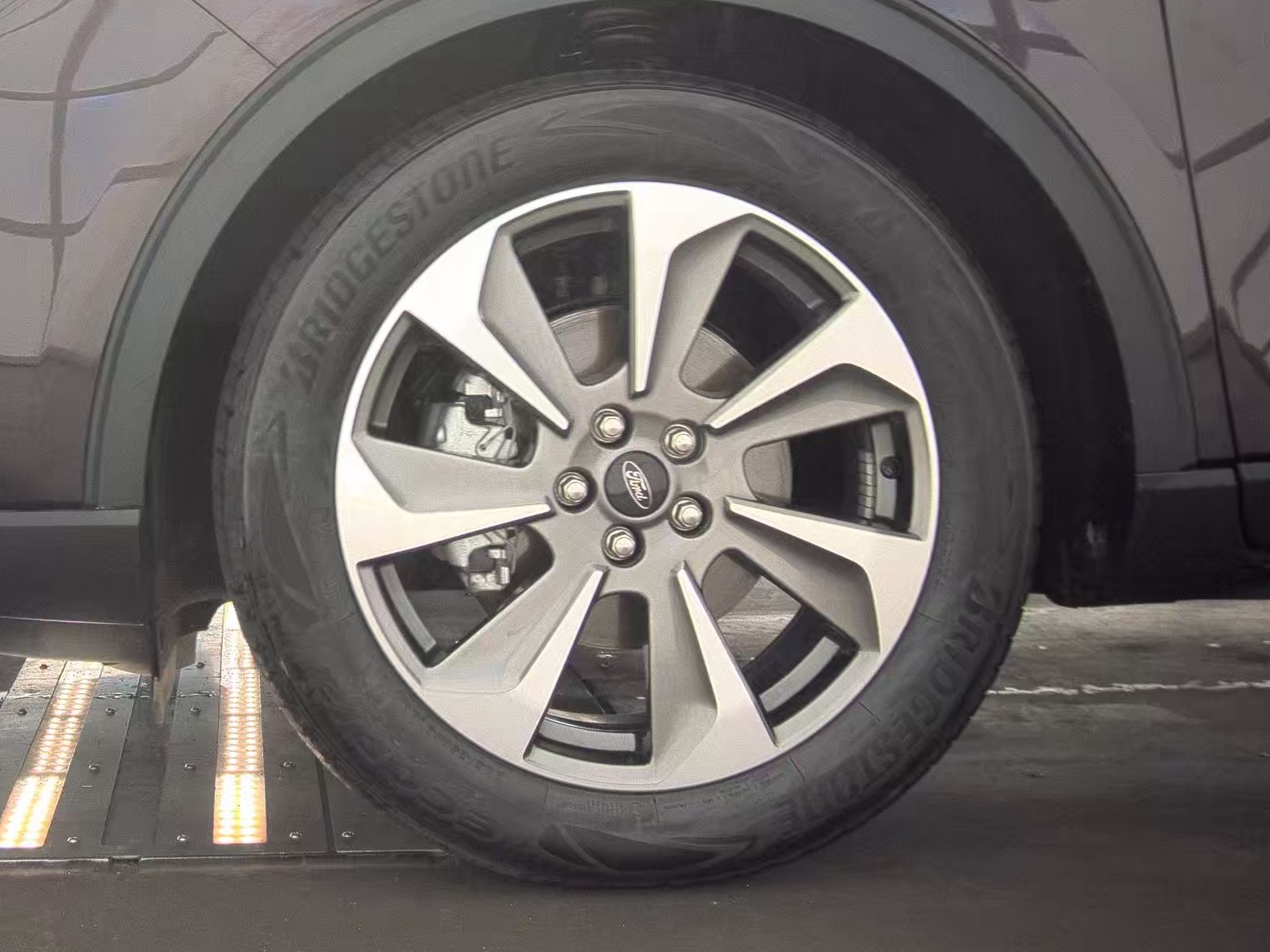 2023 Ford Escape Hybrid Platinum FWD