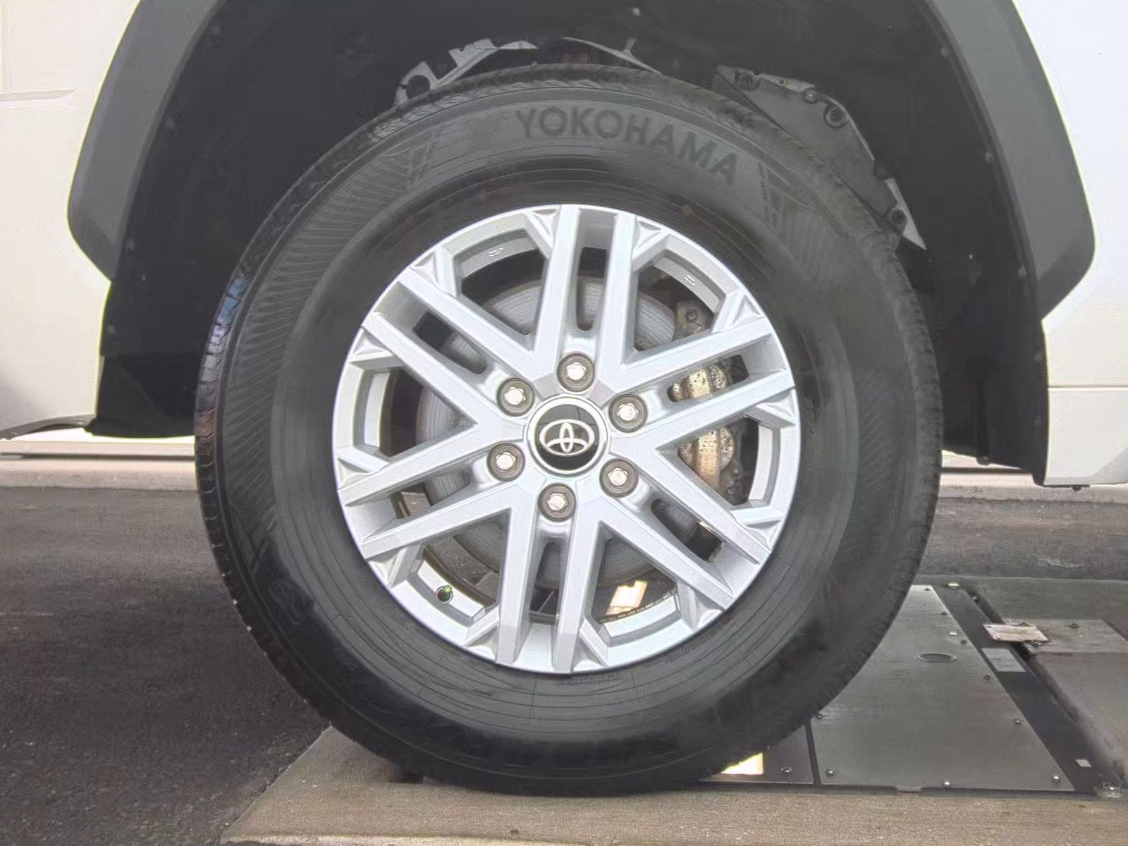 2022 Toyota Tundra SR5 AWD