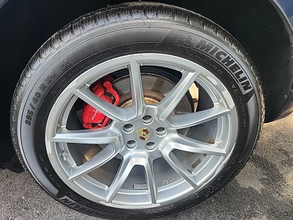 2015 Porsche Macan Turbo AWD