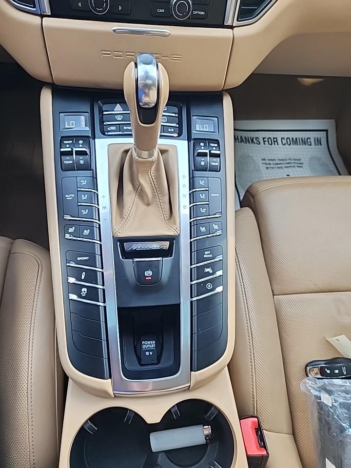 2015 Porsche Macan Turbo AWD