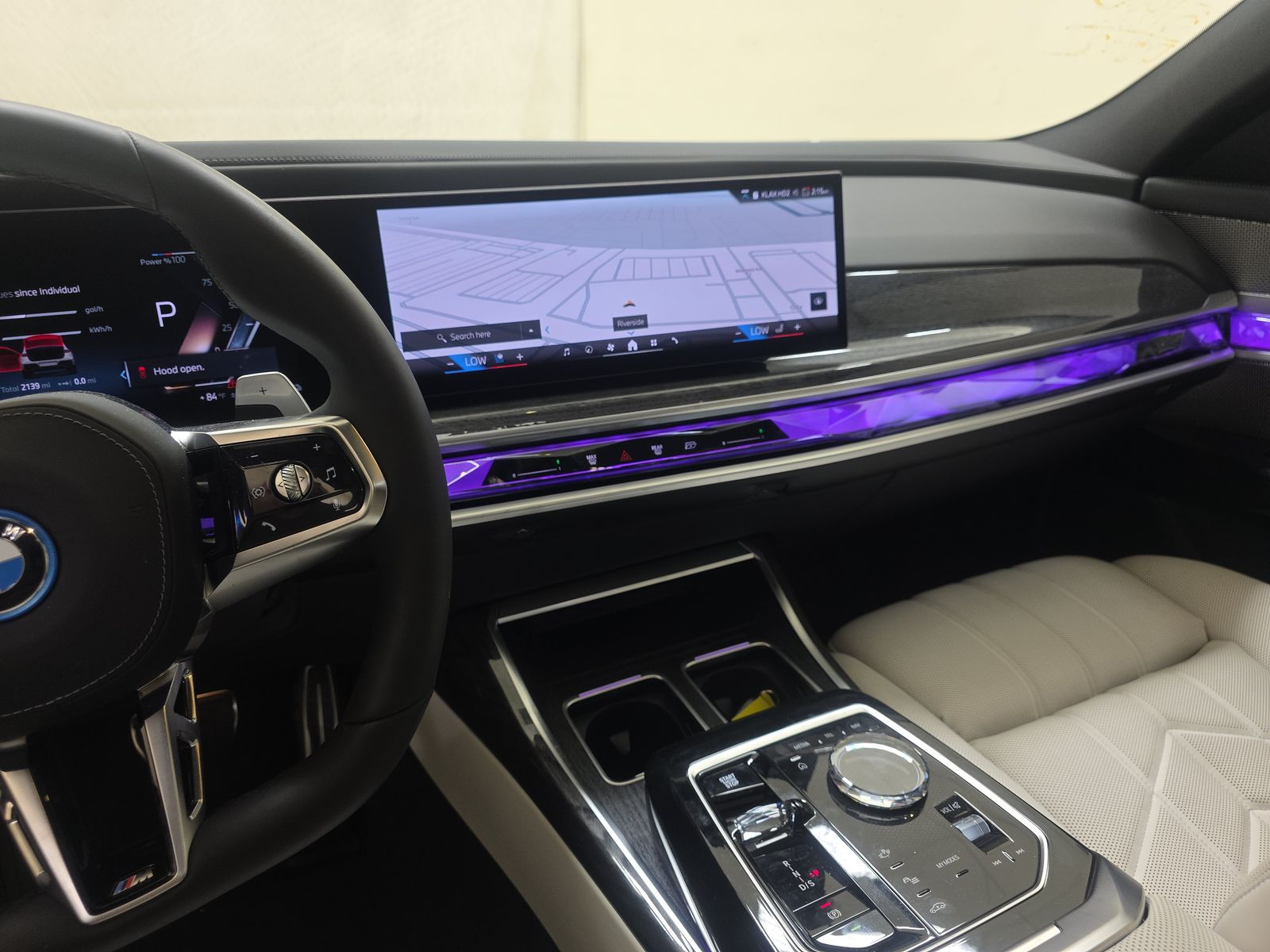 2025 BMW 7 Series 750e xDrive AWD