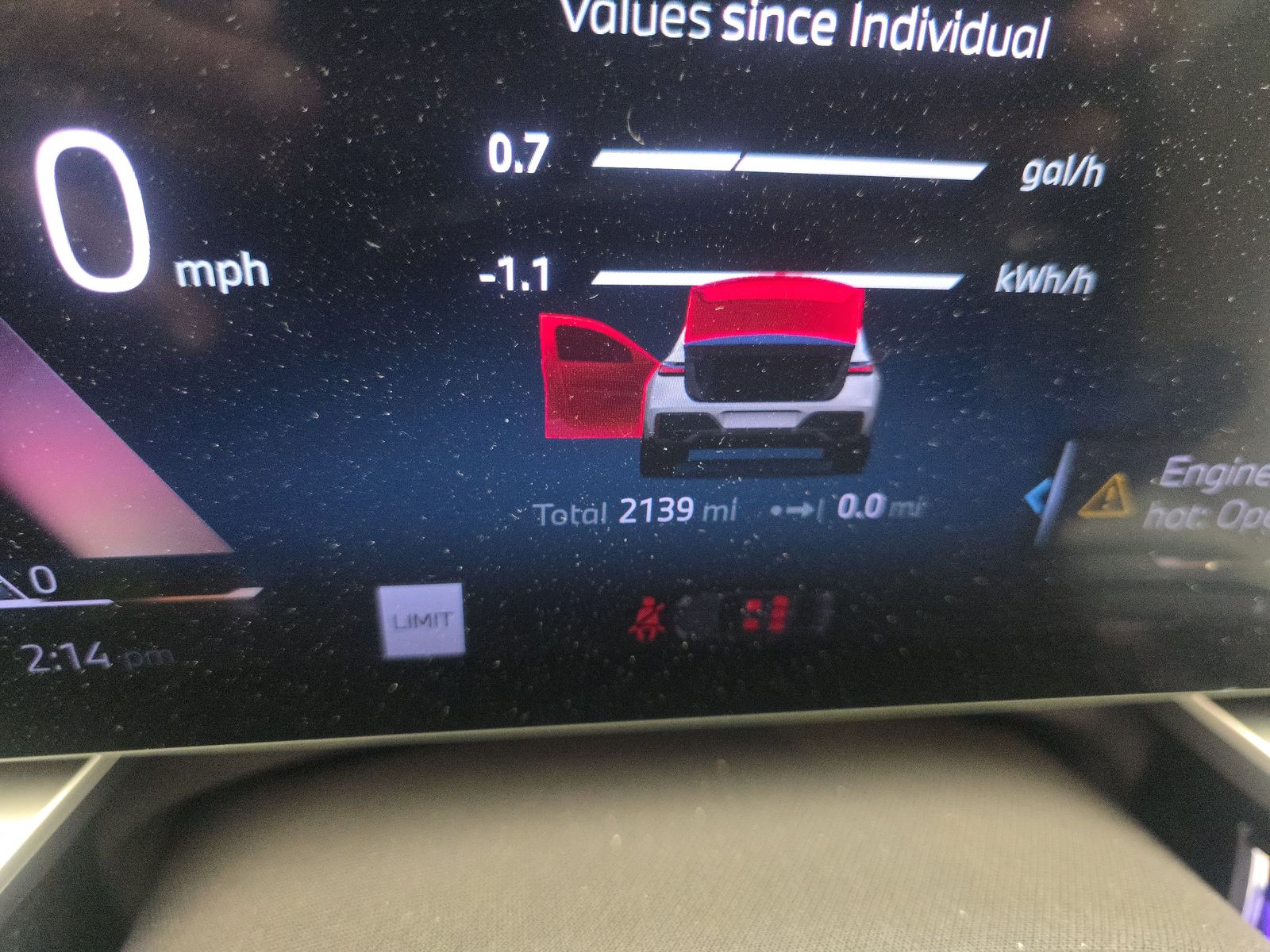 2025 BMW 7 Series 750e xDrive AWD