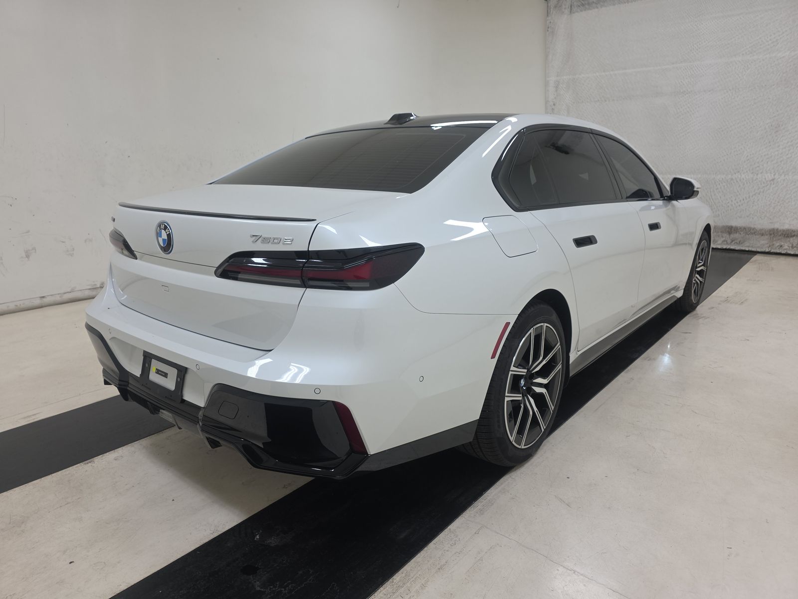 2025 BMW 7 Series 750e xDrive AWD