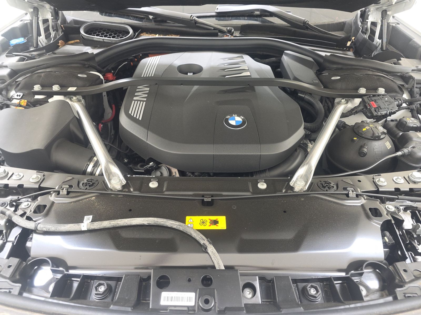 2025 BMW 7 Series 750e xDrive AWD