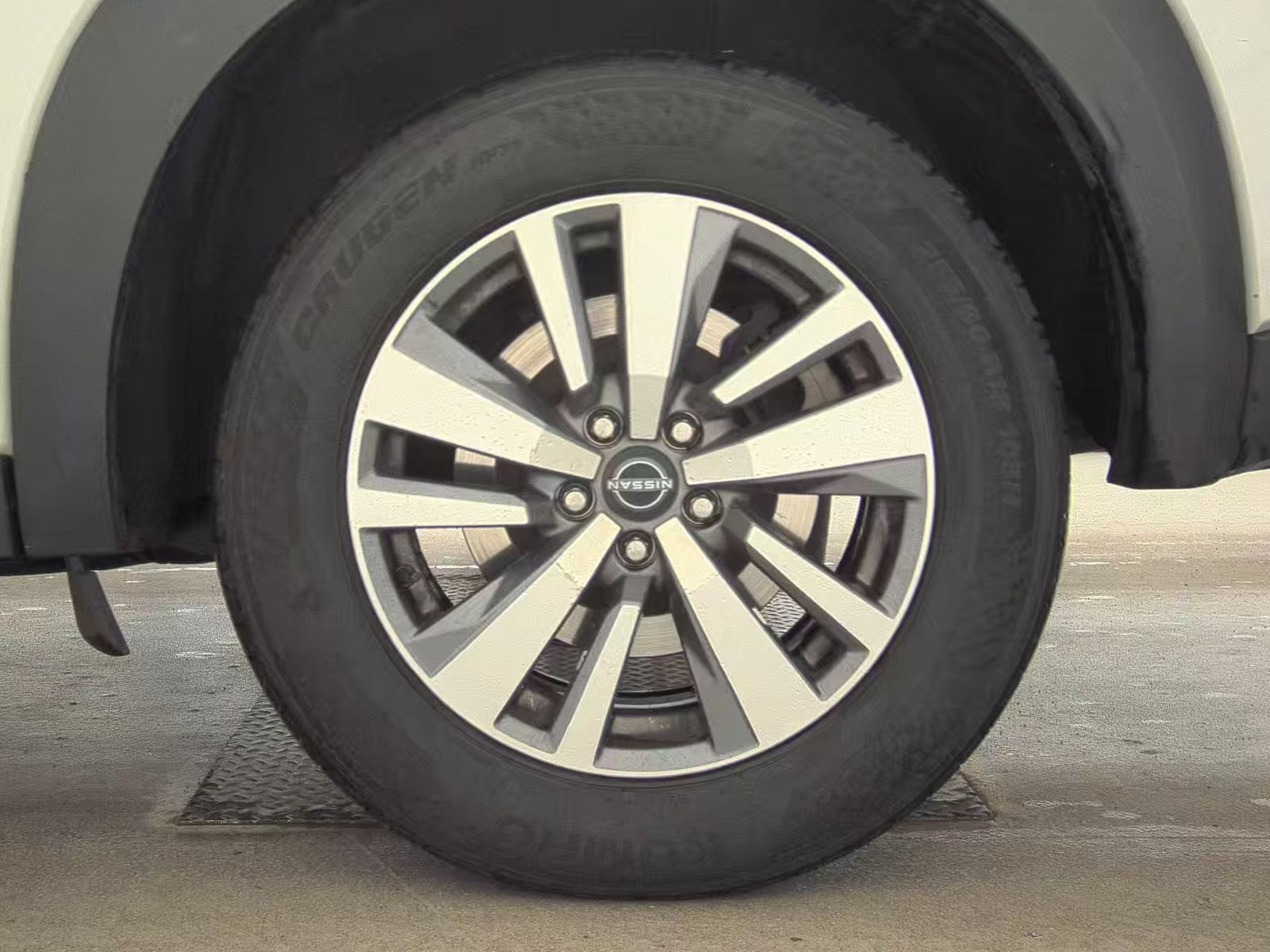 2023 Nissan Pathfinder SL AWD